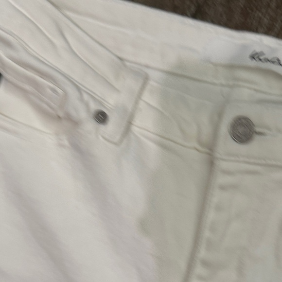 KanCan white shark bite Skinny Jeans - Picture 3 of 10